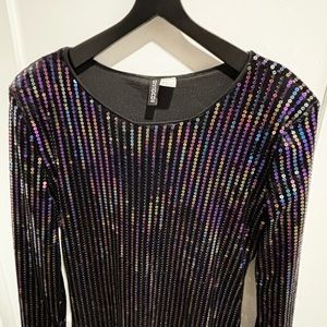H&M Sequin Dress. Worn once, perfect condition. True size 8.